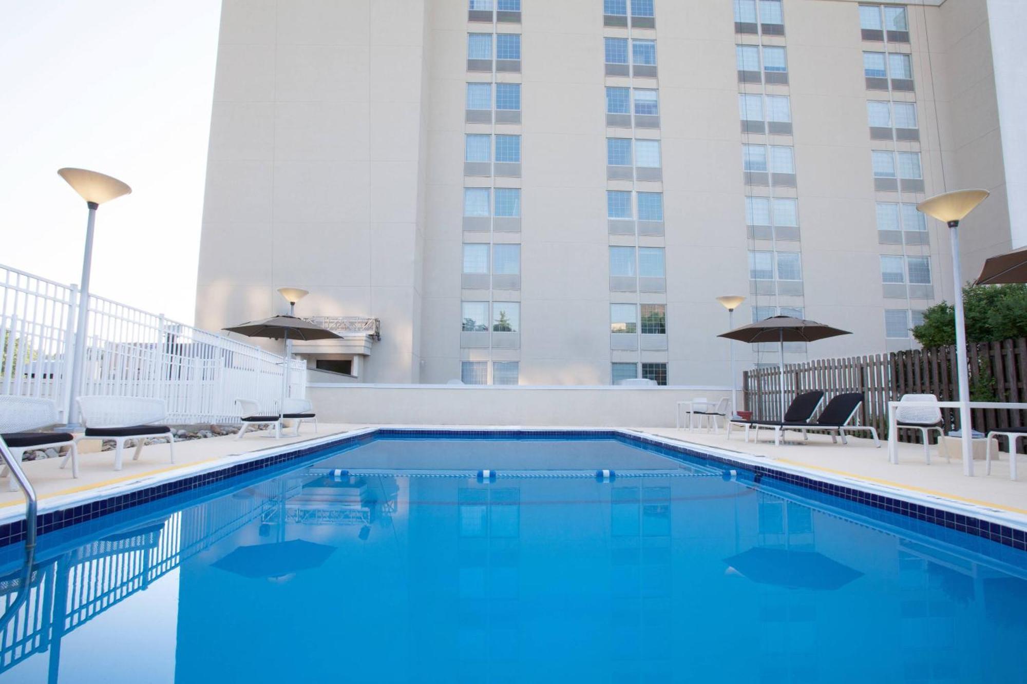 Sheraton Pittsburgh Airport Hotel Coraopolis Zewnętrze zdjęcie